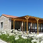 Casas Do Monte De Roques *