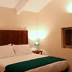 Casas Do Monte De Roques Vila de Punhe