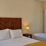 Casas Do Monte De Roques