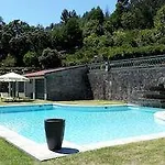 Casas Do Monte De Roques * Vila de Punhe