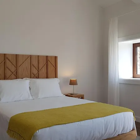 Casas Do Monte De Roques *