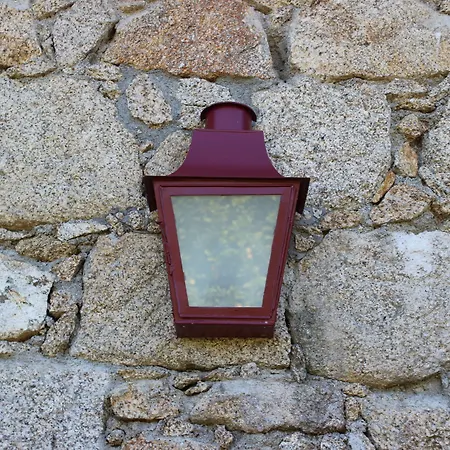 Casas Do Monte De Roques *