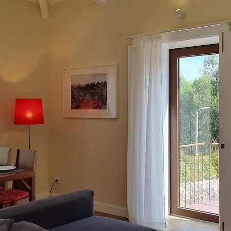 Casas Do Monte De Roques Agroturismo *