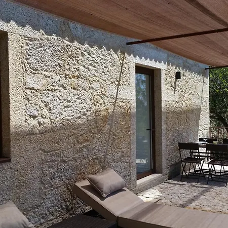 Casas Do Monte De Roques *