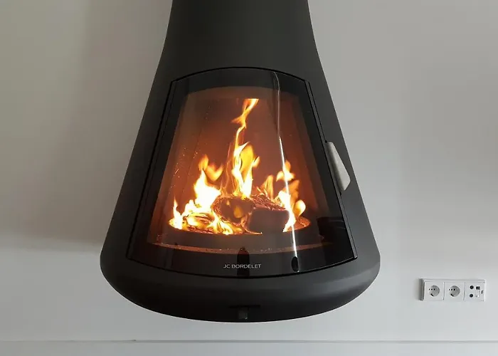 Casas Do Monte De Roques