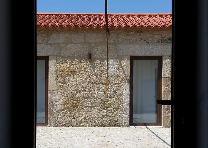 Casas Do Monte De Roques Farm stay