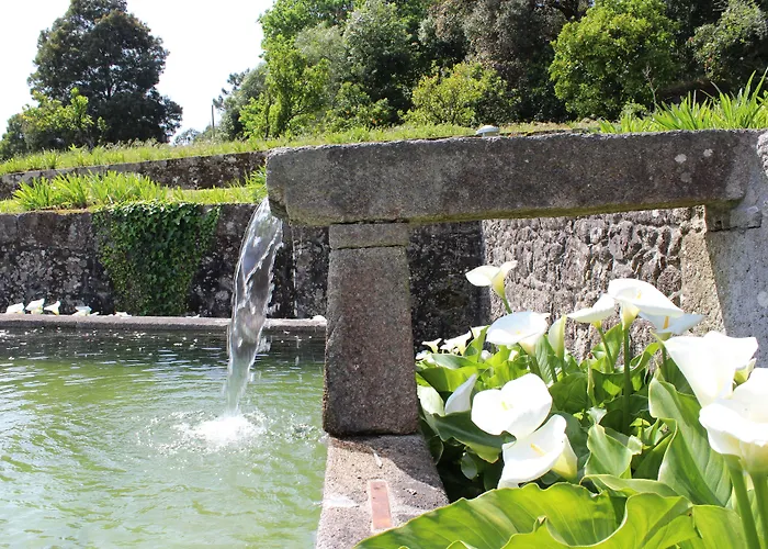 Casas Do Monte De Roques Farm stay Vila de Punhe