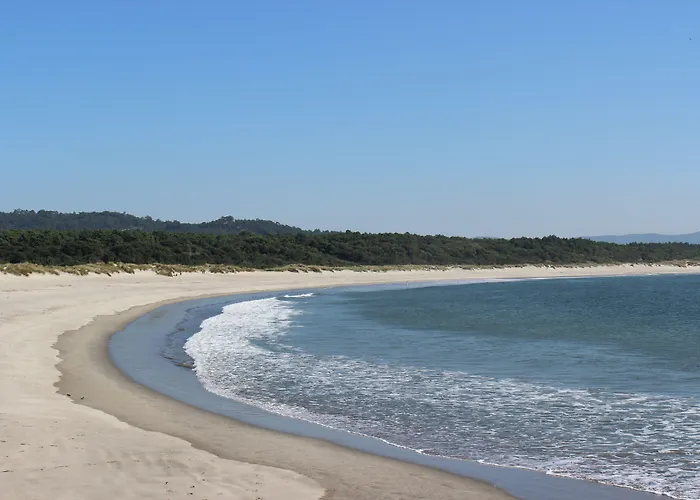 Casas Do Monte De Roques