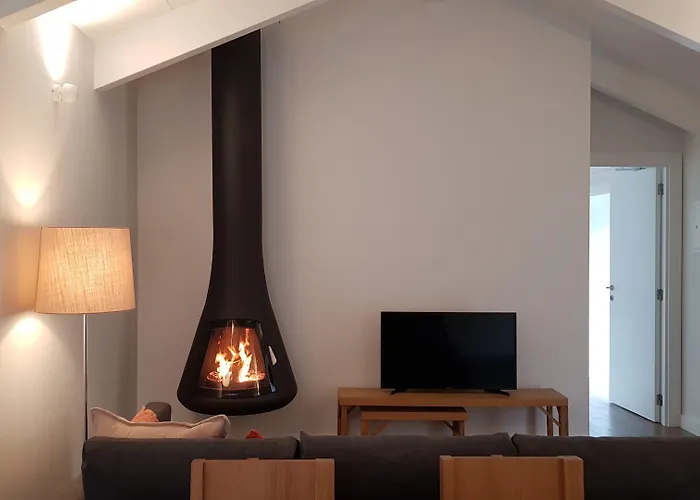 Casas Do Monte De Roques Farm stay *