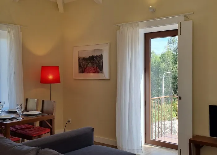 Casas Do Monte De Roques Farm stay *